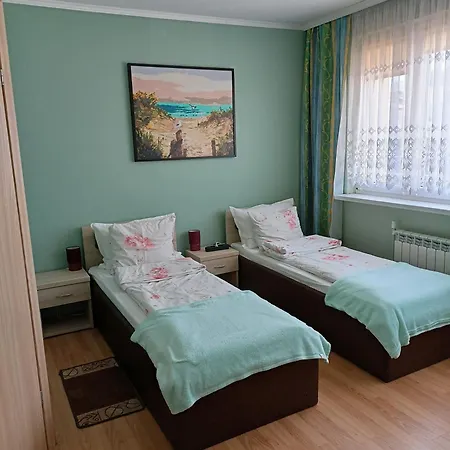 فندق مبيت وإفطار Latarnik