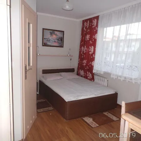 Bed & Breakfast Latarnik *