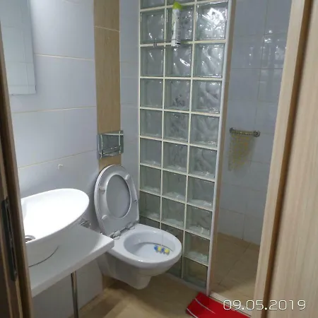 فندق مبيت وإفطار Latarnik Władysławowo