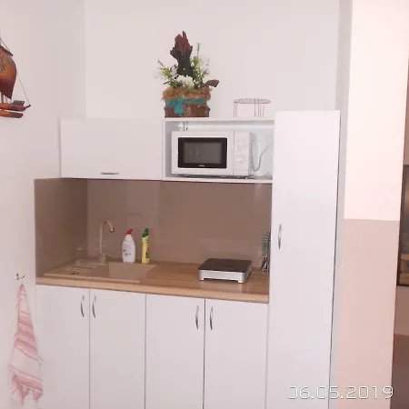 فندق مبيت وإفطار Latarnik