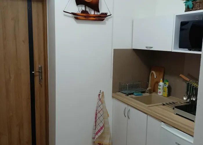 Latarnik Nocleg ze śniadaniem *