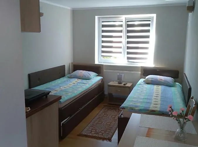 Latarnik Nocleg ze śniadaniem *